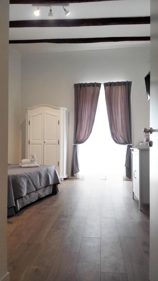 나폴리 Quartino Napoletano B&B 외부 사진